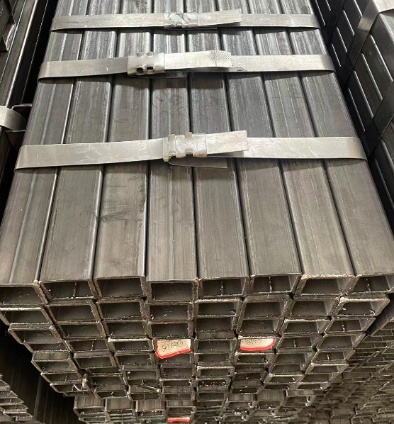 遵义工业用梯子 镀锌管焊接梯子 铁梯子方管梯